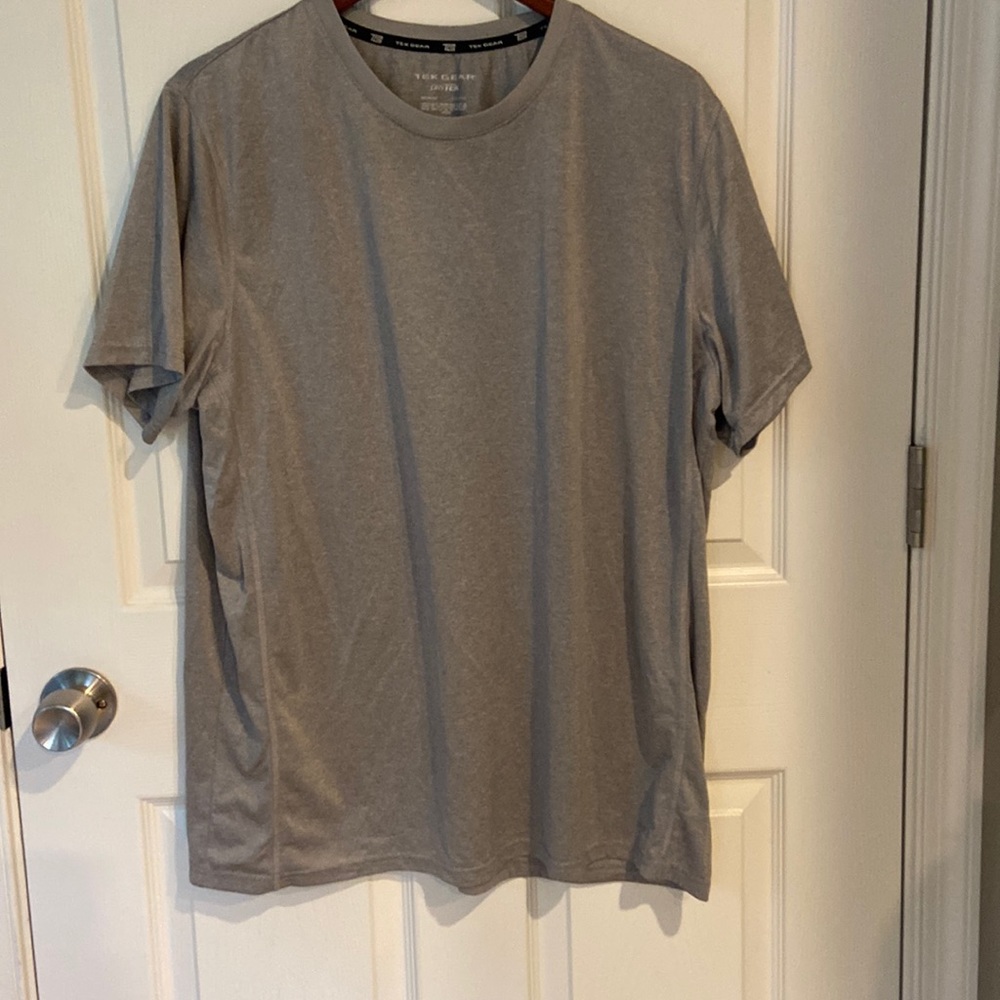 Men's Tek Gear Wicking Work-out Shirt